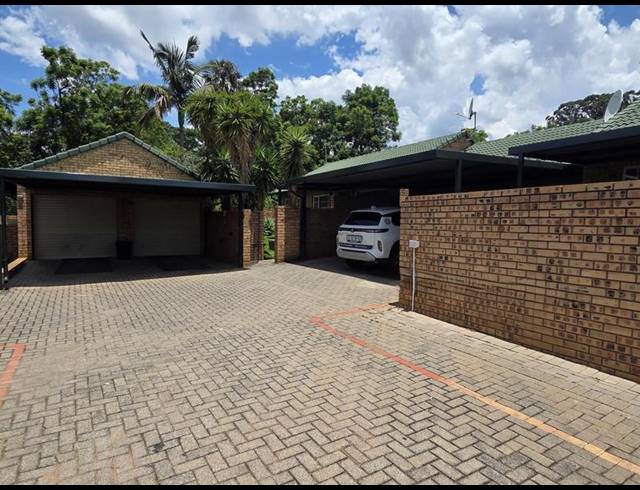 2 BEDROOM TOWNHOUSE FOR SALE IN WAPADRAND